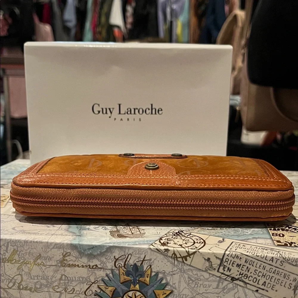 Guy Laroche vintage suede leather long zipper wallet